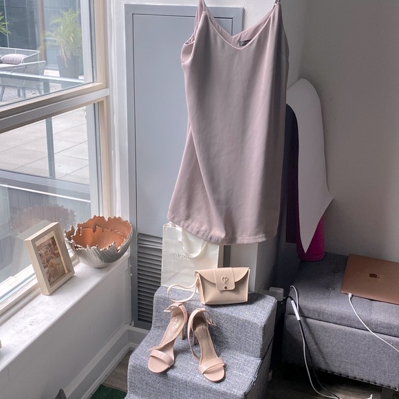 Summer blow out $30!! Brunching outfit bundle 🍾 🍝 dress w/ bag & Shoe. - Picture 2 of 14